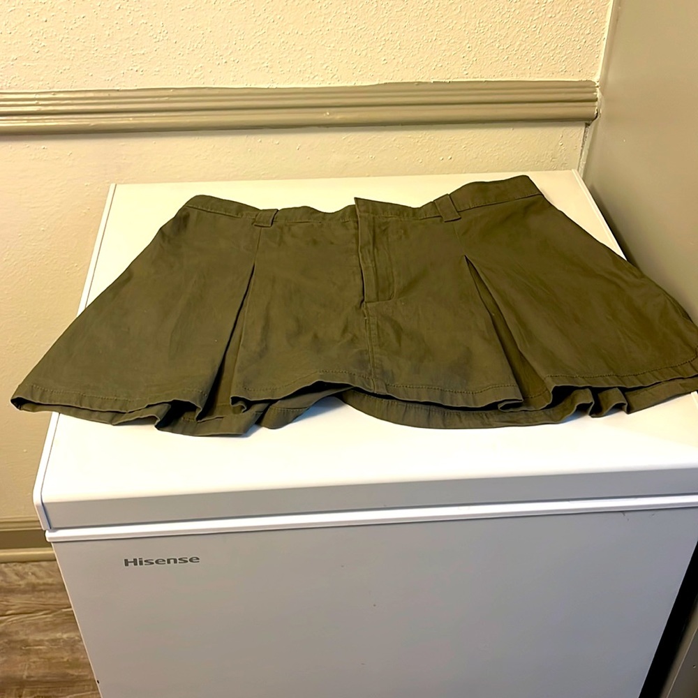 Abercrombie flare skort - large